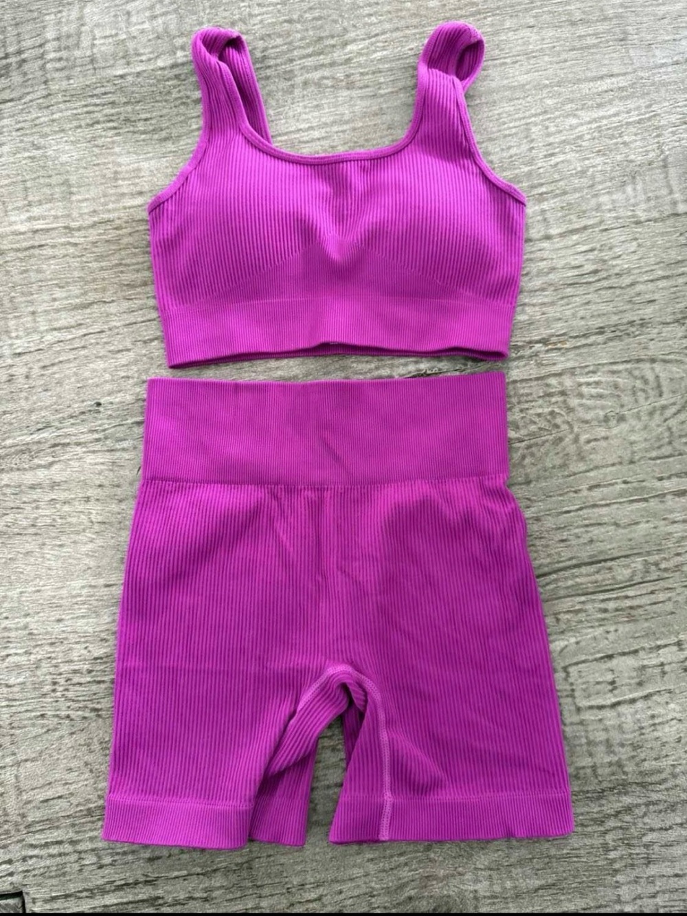SHEIN athletic biker short set size small. NWOT. Fuchsia color.
